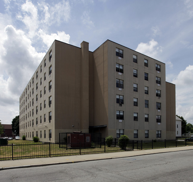 Pierce Manor in Providence, RI - Building Photo - Building Photo