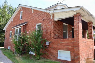 2441 Hord Ave in Jennings, MO - Building Photo - Building Photo