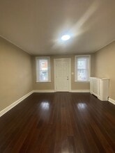 170 W Thelma St in Philadelphia, PA - Building Photo - Building Photo