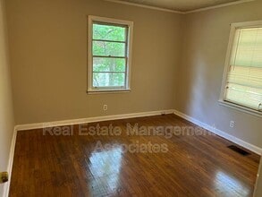 314 Hammond Dr in Griffin, GA - Building Photo - Building Photo