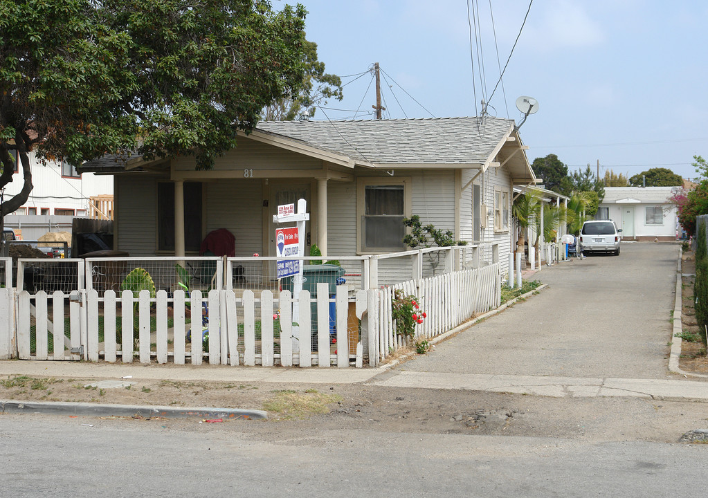 81-89 W Ramona St in Ventura, CA - Foto de edificio