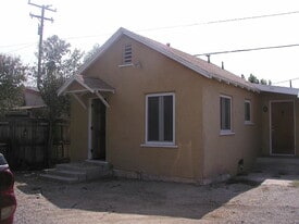 450 W Main St in San Jacinto, CA - Building Photo
