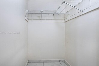 11501 NW 2nd St in Miami, FL - Building Photo - Building Photo
