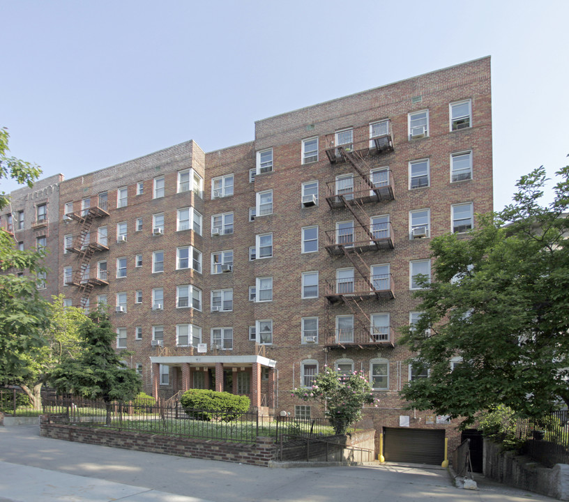 141 Lenox Rd in Brooklyn, NY - Building Photo