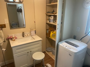 2027 W Ave 133rd in San Leandro, CA - Foto de edificio - Building Photo