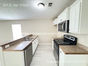 207 N 2nd St in Austin, AR - Building Photo - Building Photo