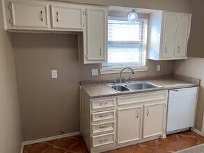 302 E 17th St in Wolfforth, TX - Building Photo - Building Photo