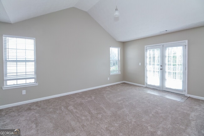 5768 Pecan Grove in Ellenwood, GA - Building Photo - Building Photo