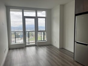 10750-1135A 135a St in Surrey, BC - Building Photo - Building Photo