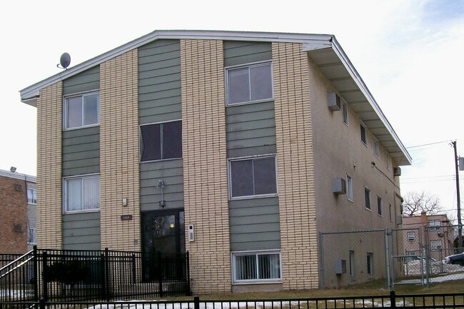 3024 Pillsbury Ave S in Minneapolis, MN - Building Photo - Building Photo