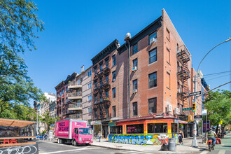 St Marks Place in New York, NY - Building Photo - Primary Photo