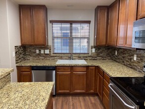 1648 Spring Hill Dr in Reno, NV - Building Photo - Building Photo