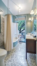 604 Baronne St in New Orleans, LA - Building Photo - Building Photo