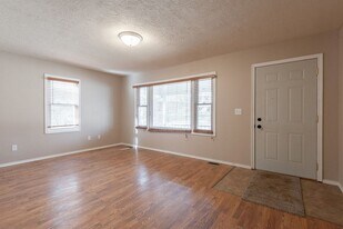 2301 S Milton Dr in Bloomington, IN - Building Photo