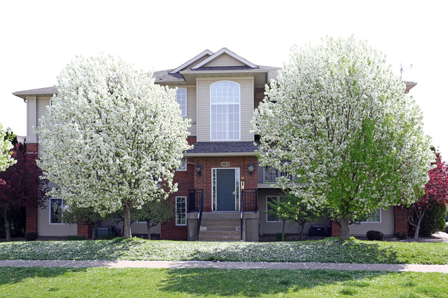 Eagles Crest Apartments photo'