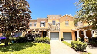 308 Golden Dewdrop Way in Oviedo, FL - Building Photo