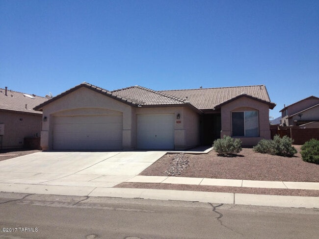 property at 7825 W Scout Rd