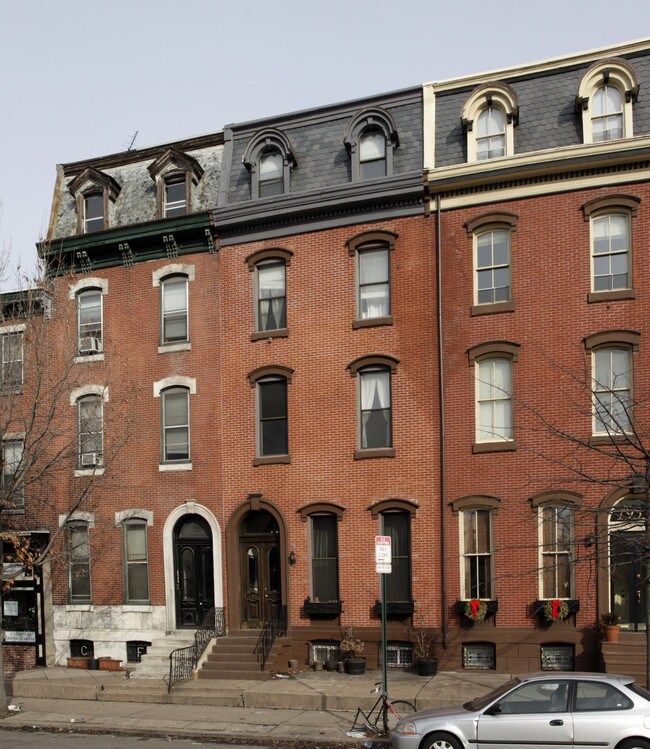 1937 Spring Garden St in Philadelphia, PA - Foto de edificio - Building Photo