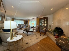 150 Tiptoe Ln in Burlingame, CA - Building Photo - Building Photo