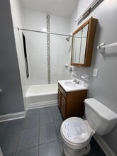 33 S Munn Ave, Unit 2F in East Orange, NJ - Building Photo - Building Photo