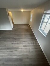 2948 Roberta Dr in Indianapolis, IN - Foto de edificio - Building Photo