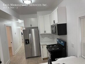 1625 N Troy St in Chicago, IL - Building Photo - Building Photo