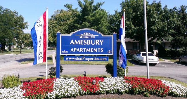 Amesbury in Reynoldsburg, OH - Foto de edificio