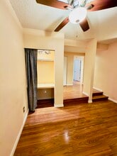 4717 W Lake Sammamish Pky SE, Unit C305 in Issaquah, WA - Building Photo - Building Photo