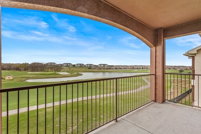 The Fairways at Star Ranch in Hutto, TX - Foto de edificio - Building Photo