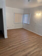 112 E 69th Way, Unit 112 in Long Beach, CA - Building Photo - Building Photo