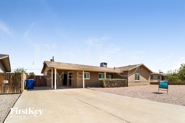 property at 1810 W 5th St
