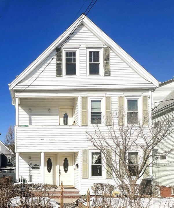 51 Albion St, Unit #B in Medford, MA - Foto de edificio