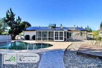 20231 Margarita Ct E in Redding, CA - Building Photo - Building Photo