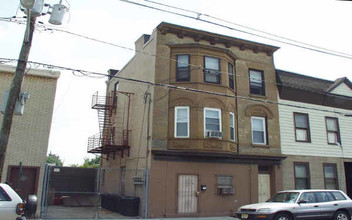 4110-4120 New York Ave in Union City, NJ - Building Photo - Building Photo