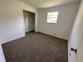 101 S Burdette Ave, Unit 103 in Sherman, TX - Building Photo - Building Photo