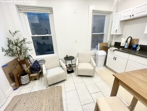 206 Hanover St-Unit -1 in Boston, MA - Building Photo - Building Photo