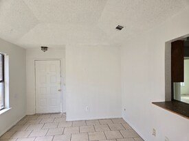 2630 Cottonwood Ln in Balch Springs, TX - Building Photo