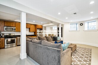 29 Commonwealth Ter, Unit B in Boston, MA - Foto de edificio - Building Photo