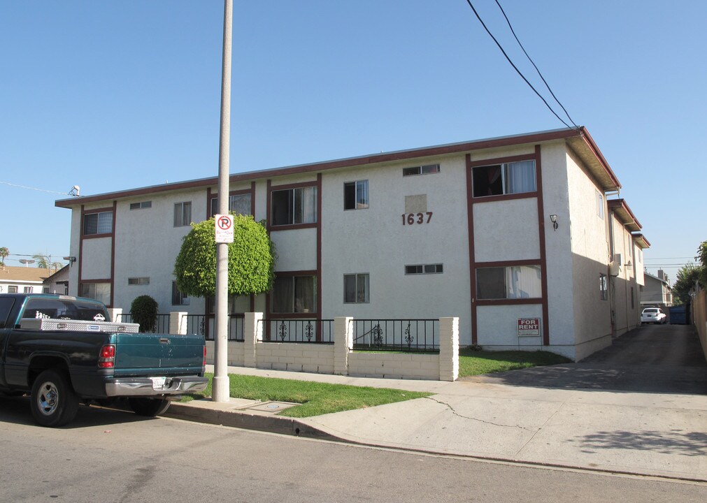 1637 W 227th St in Torrance, CA - Foto de edificio