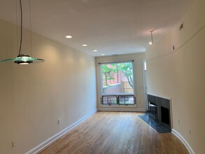 757 10th St SE in Washington, DC - Building Photo - Building Photo