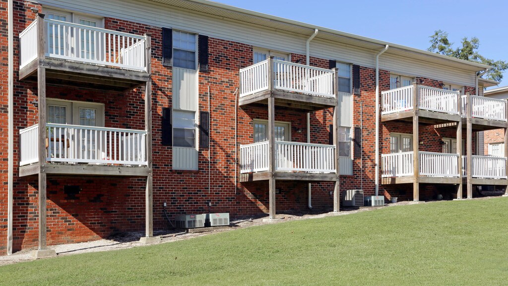 Vestavia Park Apartments in Vestavia Hills, AL