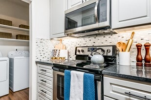 Cortland Grand River in Colorado Springs, CO - Building Photo