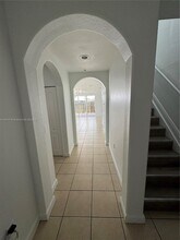 8111 W 36th Ave in Hialeah, FL - Foto de edificio - Building Photo