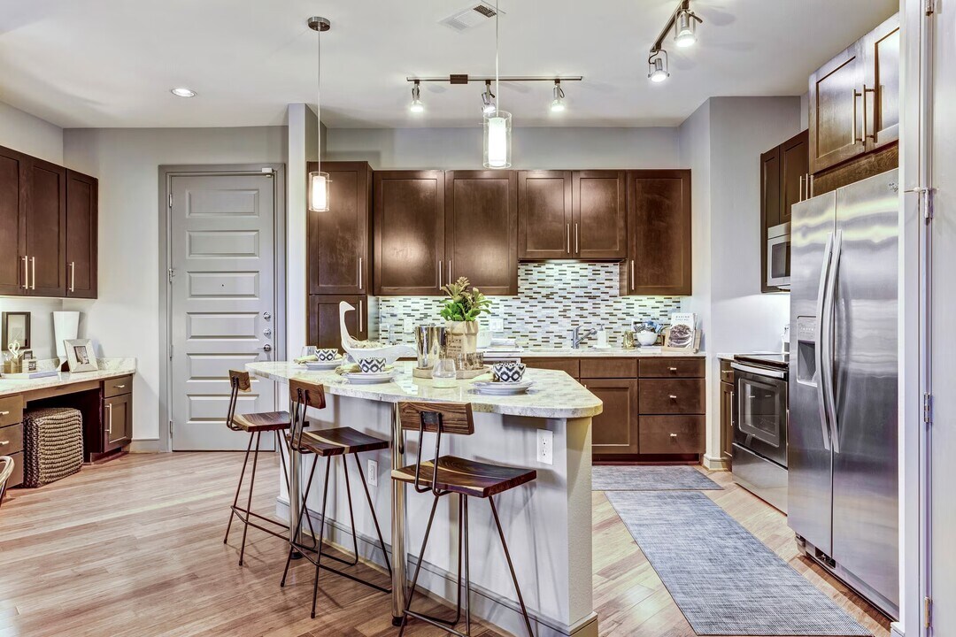 3598 Eastside St in Houston, TX - Building Photo