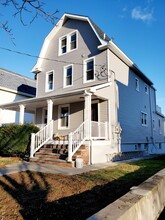 218 Furman Pl, Unit 1 in Lyndhurst, NJ - Building Photo - Building Photo