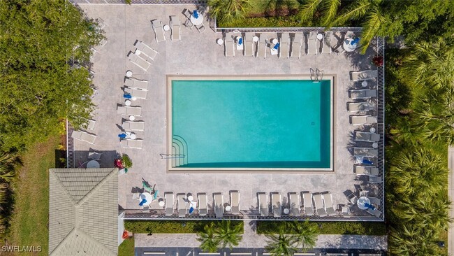 3960 Loblolly Bay Dr in Naples, FL - Building Photo - Building Photo