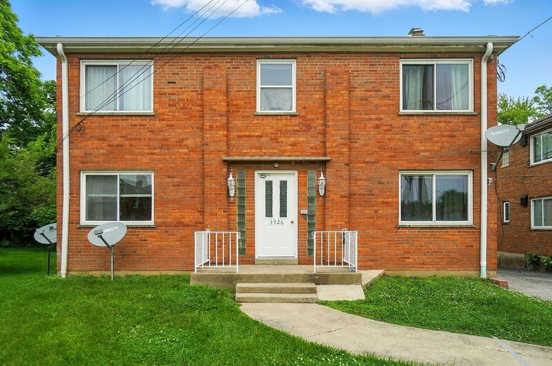 3926 E Gatewood Ln in Cincinnati, OH - Building Photo