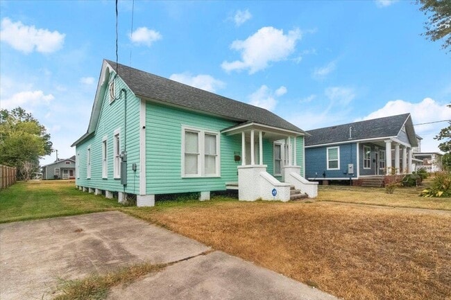 615 Cleveland St in Lake Charles, LA - Building Photo - Building Photo