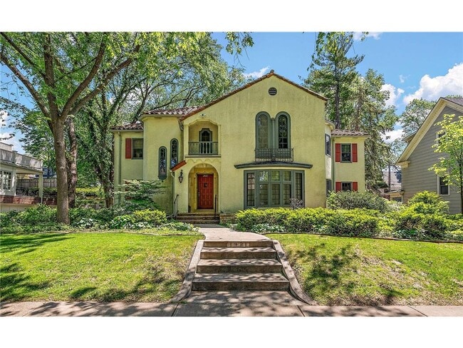 property at 1921 Humboldt Ave S