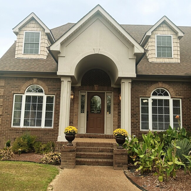 62 Sommersby Dr in Jackson, TN - Building Photo - Building Photo